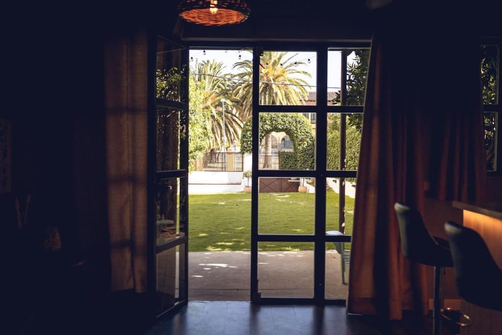 Вилла La Casa Del Jardin Канделеда Экстерьер фото